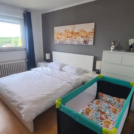 Cozy-Stay, 2-Room Flat For Vacation & Messe, Perfect Connectivity شقة *