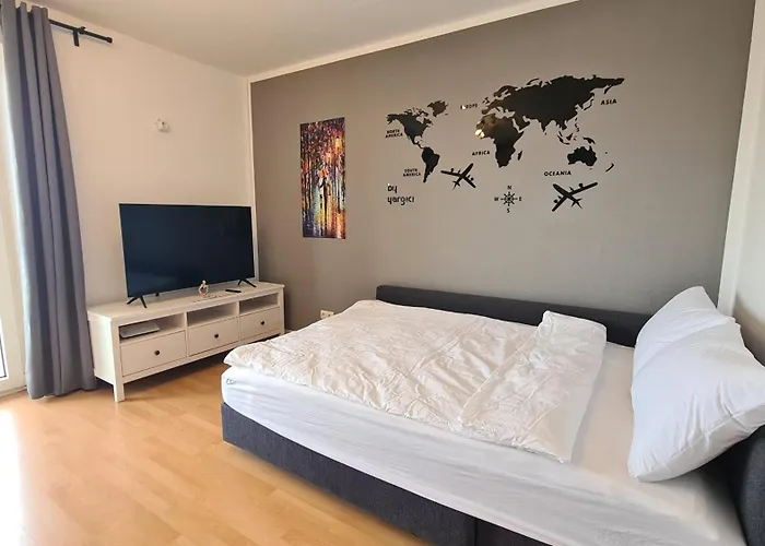 Cozy-stay I, 2-room Flat For Vacation & Messe, Duesseldorf, Perfect Connectivity * Ratingen