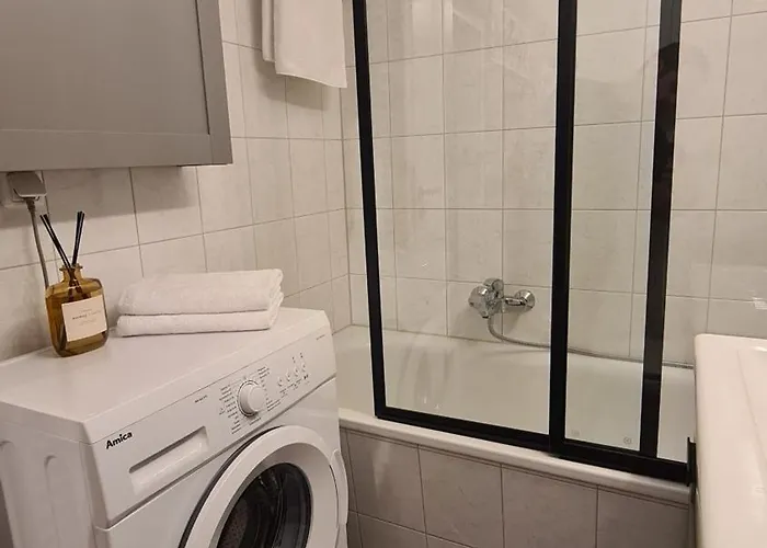 Cozy-stay I, 2-room Flat For Vacation & Messe, Duesseldorf, Perfect Connectivity Ratingen